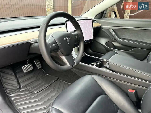 Чорний Тесла Модель 3, об'ємом двигуна 0 л та пробігом 81 тис. км за 19500 $, фото 4 на Automoto.ua