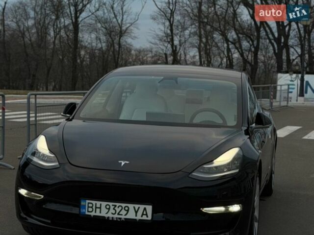Черный Тесла Модель 3, объемом двигателя 0 л и пробегом 65 тыс. км за 18500 $, фото 7 на Automoto.ua
