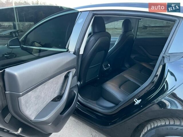 Чорний Тесла Модель 3, об'ємом двигуна 0 л та пробігом 250 тис. км за 16500 $, фото 39 на Automoto.ua