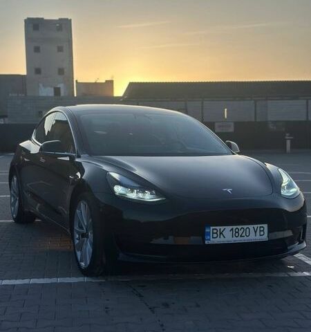 Черный Тесла Модель 3, объемом двигателя 0 л и пробегом 138 тыс. км за 17100 $, фото 3 на Automoto.ua