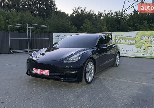 Чорний Тесла Модель 3, об'ємом двигуна 0 л та пробігом 88 тис. км за 18500 $, фото 4 на Automoto.ua
