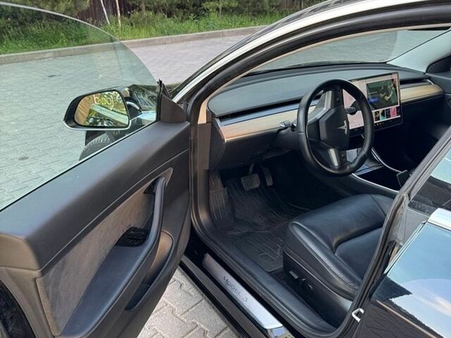 Чорний Тесла Модель 3, об'ємом двигуна 0 л та пробігом 44 тис. км за 16700 $, фото 7 на Automoto.ua