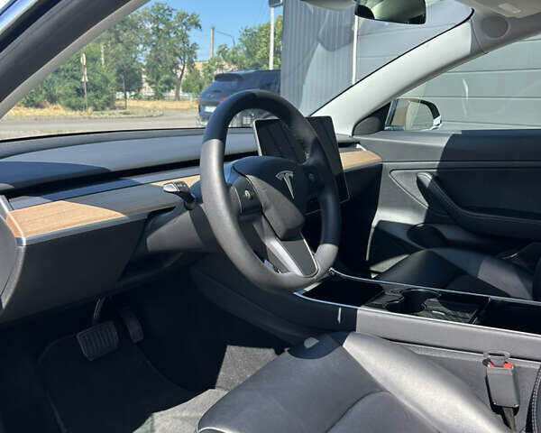 Черный Тесла Модель 3, объемом двигателя 0 л и пробегом 77 тыс. км за 15500 $, фото 6 на Automoto.ua