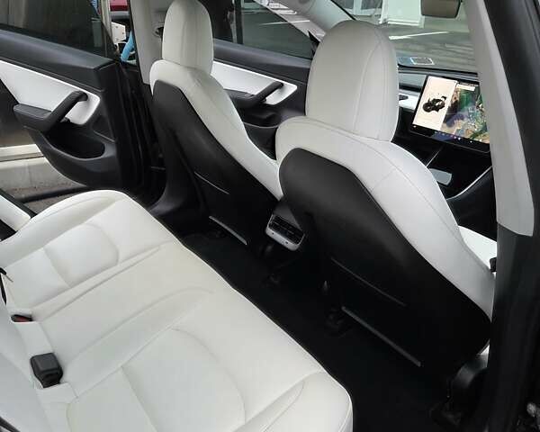 Чорний Тесла Модель 3, об'ємом двигуна 0 л та пробігом 91 тис. км за 21700 $, фото 40 на Automoto.ua