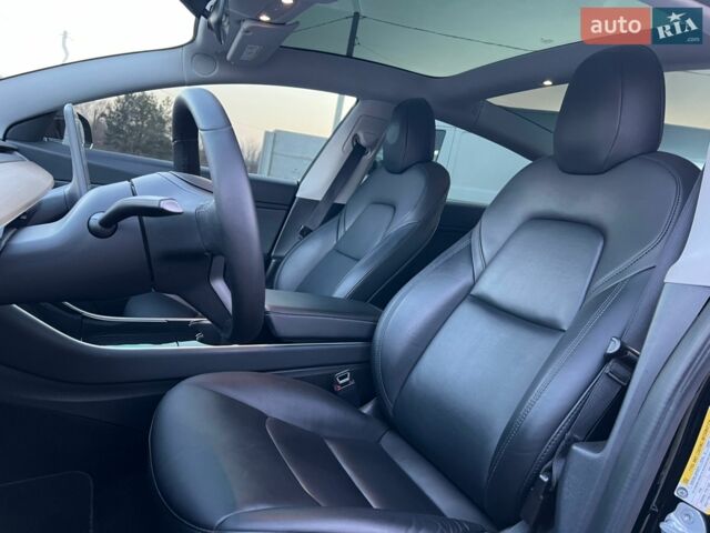Чорний Тесла Модель 3, об'ємом двигуна 0 л та пробігом 250 тис. км за 16000 $, фото 33 на Automoto.ua