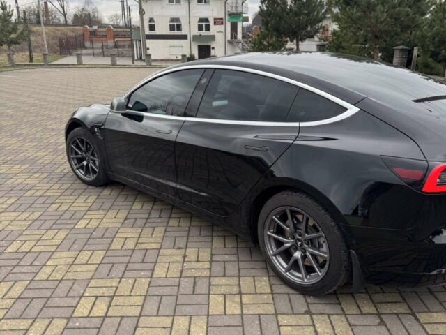 Чорний Тесла Модель 3, об'ємом двигуна 0 л та пробігом 117 тис. км за 18200 $, фото 15 на Automoto.ua