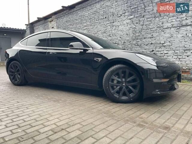 Черный Тесла Модель 3, объемом двигателя 0 л и пробегом 70 тыс. км за 21500 $, фото 46 на Automoto.ua