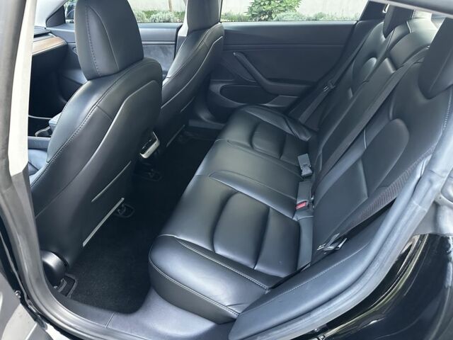 Чорний Тесла Модель 3, об'ємом двигуна 0 л та пробігом 176 тис. км за 15850 $, фото 9 на Automoto.ua