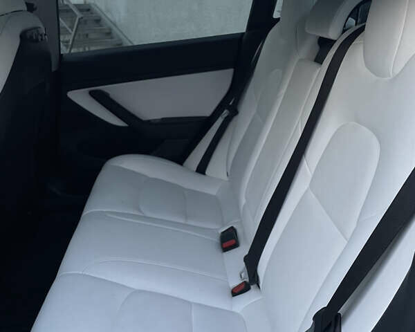 Чорний Тесла Модель 3, об'ємом двигуна 0 л та пробігом 103 тис. км за 19000 $, фото 20 на Automoto.ua