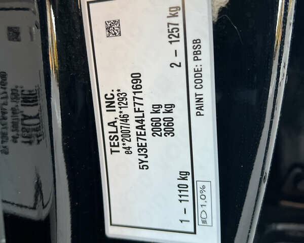 Черный Тесла Модель 3, объемом двигателя 0 л и пробегом 150 тыс. км за 18500 $, фото 42 на Automoto.ua