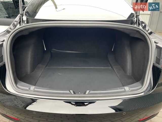 Чорний Тесла Модель 3, об'ємом двигуна 0 л та пробігом 30 тис. км за 24900 $, фото 15 на Automoto.ua