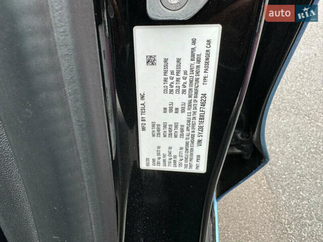 Чорний Тесла Модель 3, об'ємом двигуна 0 л та пробігом 44 тис. км за 19999 $, фото 5 на Automoto.ua