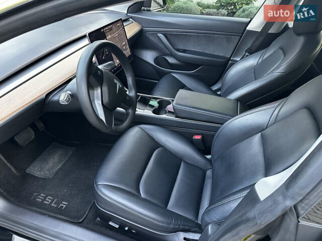 Тесла Модель 3 2020 у Львові на Automoto.ua Чорний Тесла Модель 3, об'ємом двигуна 0 л та пробігом 176 тис. км за 15499 $, фото 10 на Automoto.ua