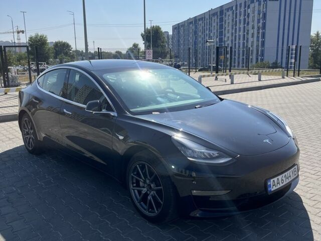 Чорний Тесла Модель 3, об'ємом двигуна 0 л та пробігом 130 тис. км за 15999 $, фото 1 на Automoto.ua