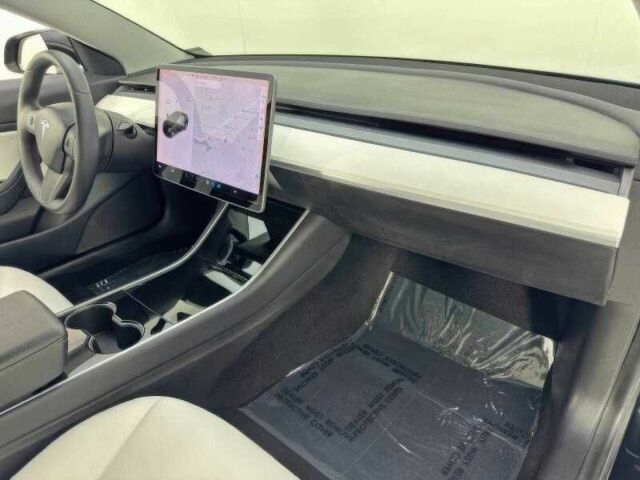 Черный Тесла Модель 3, объемом двигателя 0 л и пробегом 56 тыс. км за 8200 $, фото 12 на Automoto.ua