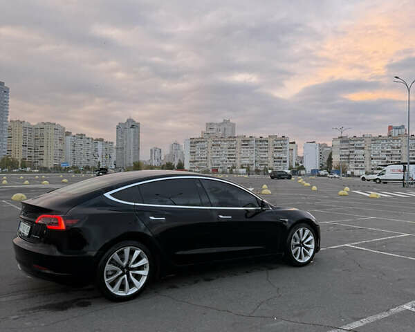 Тесла Модель 3 2020 в Киеве на Automoto.ua Черный Тесла Модель 3, объемом двигателя 0 л и пробегом 381 тыс. км за 14000 $, фото 23 на Automoto.ua