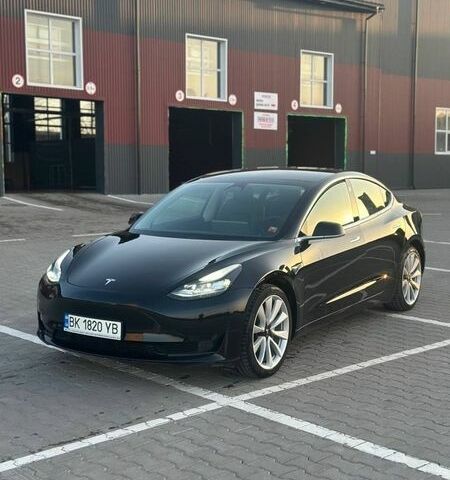 Черный Тесла Модель 3, объемом двигателя 0 л и пробегом 138 тыс. км за 17100 $, фото 2 на Automoto.ua