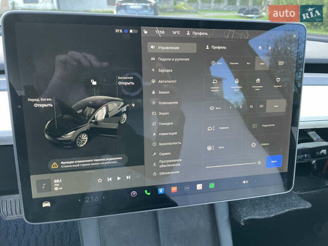 Тесла Модель 3 2020 у Бродах на Automoto.ua Чорний Тесла Модель 3, об'ємом двигуна 0 л та пробігом 69 тис. км за 12500 $, фото 6 на Automoto.ua