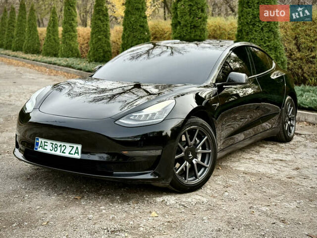 Чорний Тесла Модель 3, об'ємом двигуна 0 л та пробігом 100 тис. км за 15500 $, фото 17 на Automoto.ua