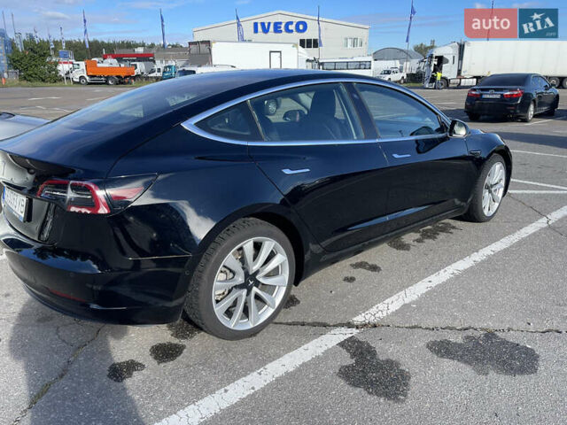 Чорний Тесла Модель 3, об'ємом двигуна 0 л та пробігом 68 тис. км за 17000 $, фото 6 на Automoto.ua