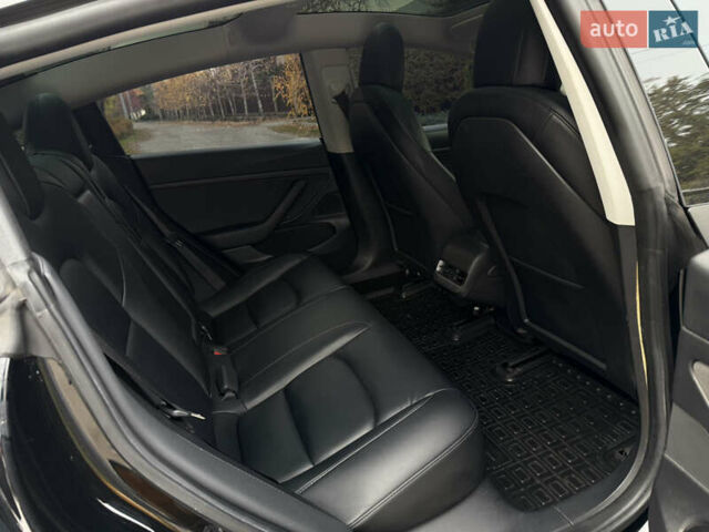 Чорний Тесла Модель 3, об'ємом двигуна 0 л та пробігом 100 тис. км за 15500 $, фото 36 на Automoto.ua