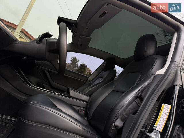 Чорний Тесла Модель 3, об'ємом двигуна 0 л та пробігом 100 тис. км за 15500 $, фото 27 на Automoto.ua