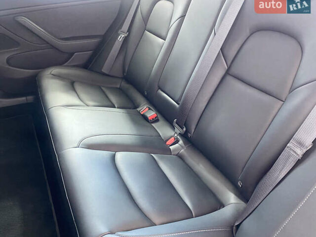 Тесла Модель 3 2020 в Львове на Automoto.ua Черный Тесла Модель 3, объемом двигателя 0 л и пробегом 50 тыс. км за 21950 $, фото 16 на Automoto.ua