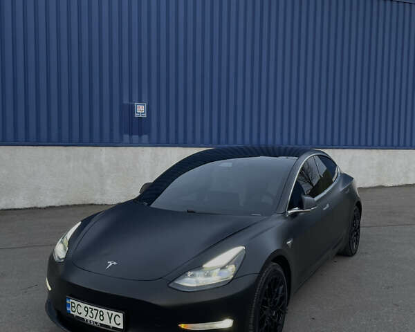 Чорний Тесла Модель 3, об'ємом двигуна 0 л та пробігом 103 тис. км за 19000 $, фото 1 на Automoto.ua