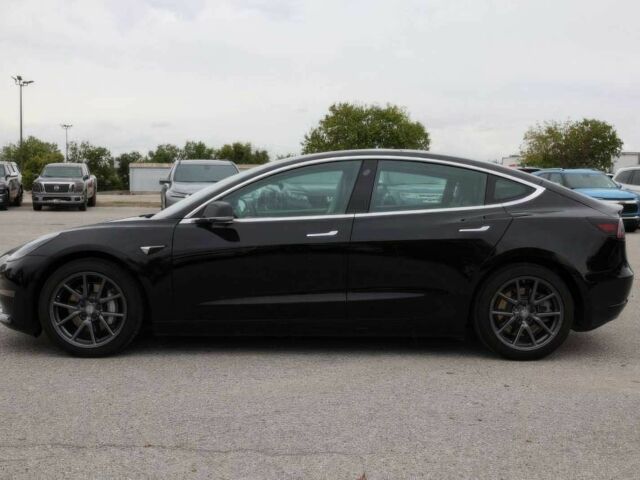 Тесла Модель 3 2020 у Києві на Automoto.ua Чорний Тесла Модель 3, об'ємом двигуна 0 л та пробігом 36 тис. км за 11700 $, фото 4 на Automoto.ua