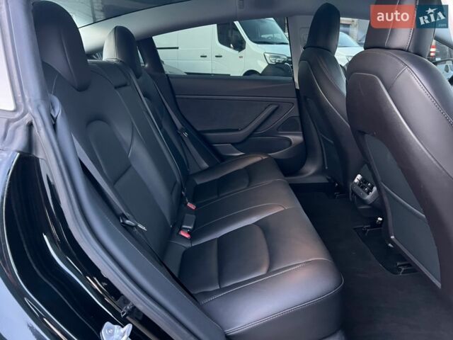 Чорний Тесла Модель 3, об'ємом двигуна 0 л та пробігом 250 тис. км за 16000 $, фото 49 на Automoto.ua