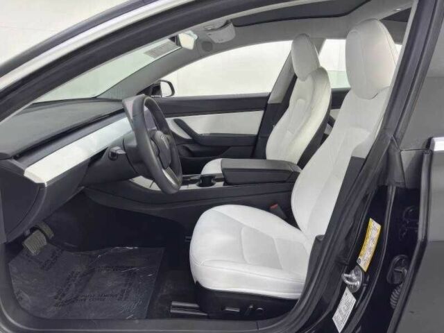 Черный Тесла Модель 3, объемом двигателя 0 л и пробегом 56 тыс. км за 8200 $, фото 14 на Automoto.ua