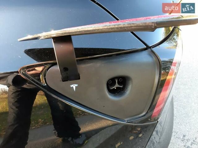 Чорний Тесла Модель 3, об'ємом двигуна 0 л та пробігом 7 тис. км за 21500 $, фото 28 на Automoto.ua