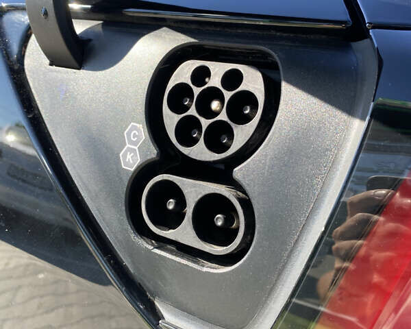 Черный Тесла Модель 3, объемом двигателя 0 л и пробегом 61 тыс. км за 26800 $, фото 4 на Automoto.ua