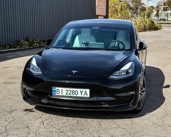 Чорний Тесла Модель 3, об'ємом двигуна 0 л та пробігом 59 тис. км за 26000 $, фото 1 на Automoto.ua