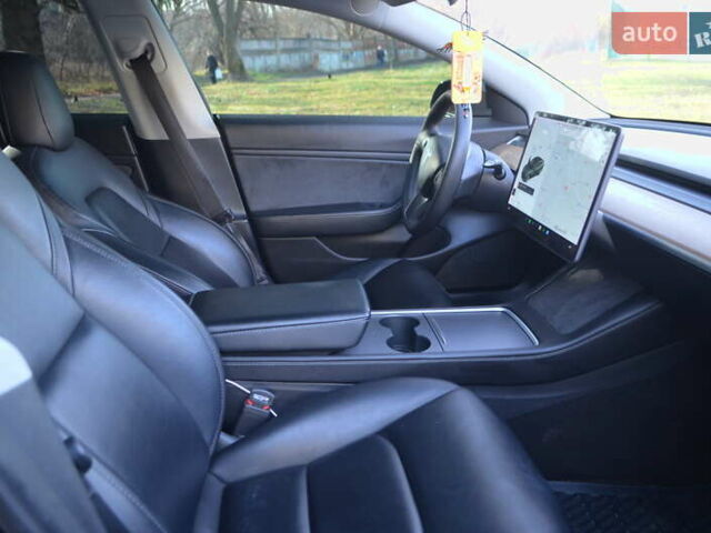 Черный Тесла Модель 3, объемом двигателя 0 л и пробегом 152 тыс. км за 18500 $, фото 15 на Automoto.ua