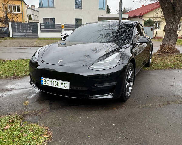Чорний Тесла Модель 3, об'ємом двигуна 0 л та пробігом 90 тис. км за 20700 $, фото 1 на Automoto.ua