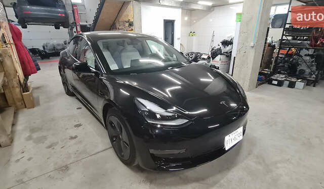 Черный Тесла Модель 3, объемом двигателя 0 л и пробегом 30 тыс. км за 16500 $, фото 7 на Automoto.ua