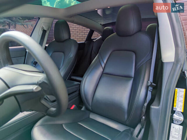 Черный Тесла Модель 3, объемом двигателя 0 л и пробегом 110 тыс. км за 19500 $, фото 20 на Automoto.ua