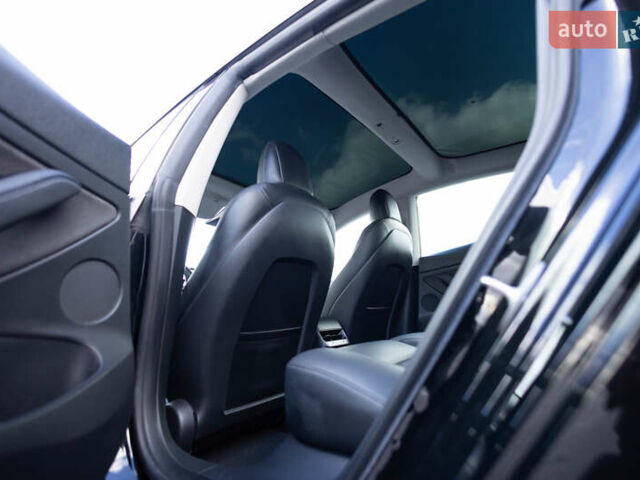 Чорний Тесла Модель 3, об'ємом двигуна 0 л та пробігом 37 тис. км за 24499 $, фото 33 на Automoto.ua