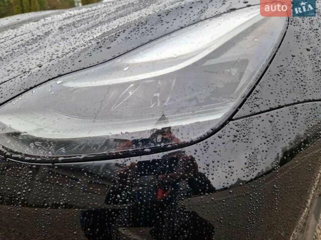 Черный Тесла Модель 3, объемом двигателя 0 л и пробегом 64 тыс. км за 23000 $, фото 5 на Automoto.ua