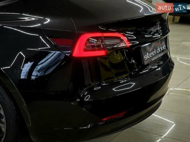 Чорний Тесла Модель 3, об'ємом двигуна 0 л та пробігом 40 тис. км за 21999 $, фото 15 на Automoto.ua