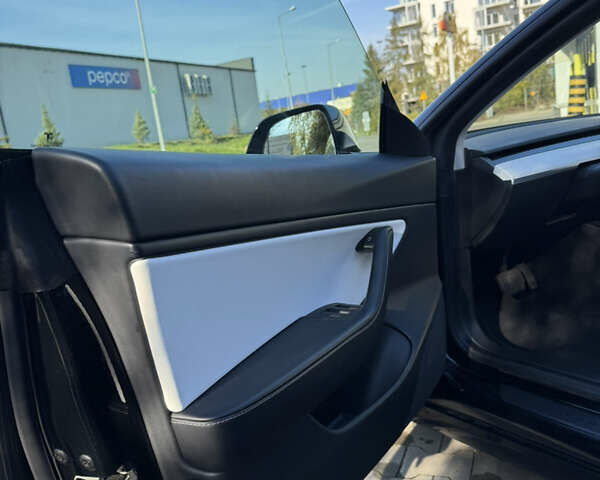 Чорний Тесла Модель 3, об'ємом двигуна 0 л та пробігом 76 тис. км за 22000 $, фото 16 на Automoto.ua
