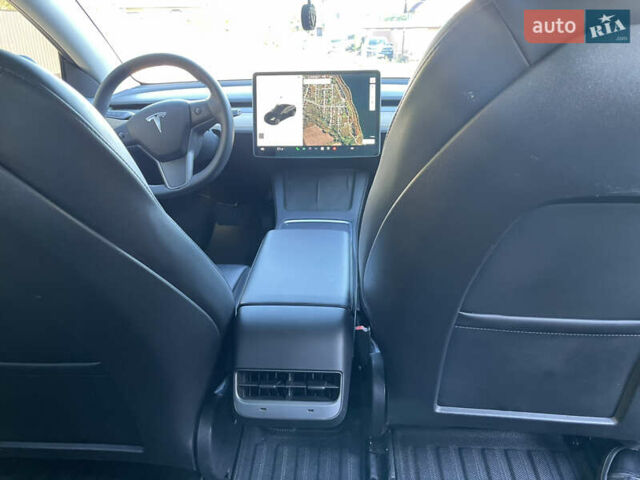Чорний Тесла Модель 3, об'ємом двигуна 0 л та пробігом 68 тис. км за 21200 $, фото 26 на Automoto.ua