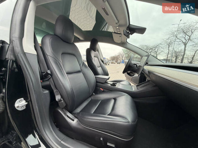 Черный Тесла Модель 3, объемом двигателя 0 л и пробегом 80 тыс. км за 18700 $, фото 29 на Automoto.ua