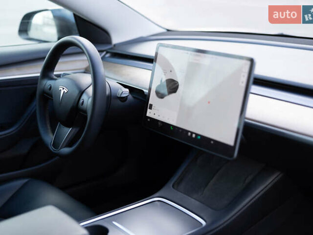 Тесла Модель 3 2021 в Львове на Automoto.ua Черный Тесла Модель 3, объемом двигателя 0 л и пробегом 35 тыс. км за 25499 $, фото 32 на Automoto.ua