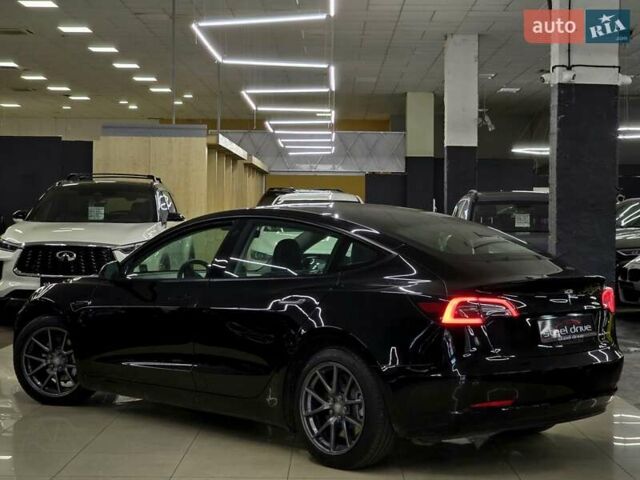 Чорний Тесла Модель 3, об'ємом двигуна 0 л та пробігом 40 тис. км за 21999 $, фото 6 на Automoto.ua