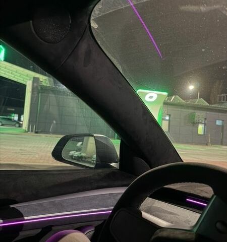 Чорний Тесла Модель 3, об'ємом двигуна 0 л та пробігом 57 тис. км за 22500 $, фото 6 на Automoto.ua