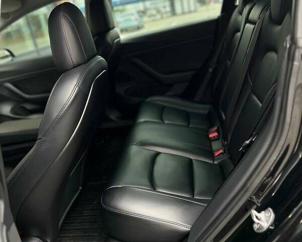 Тесла Модель 3 2021 у Києві на Automoto.ua Чорний Тесла Модель 3, об'ємом двигуна 0 л та пробігом 40 тис. км за 22990 $, фото 44 на Automoto.ua