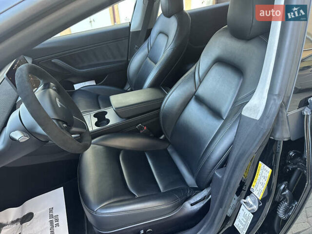 Черный Тесла Модель 3, объемом двигателя 0 л и пробегом 140 тыс. км за 22500 $, фото 10 на Automoto.ua