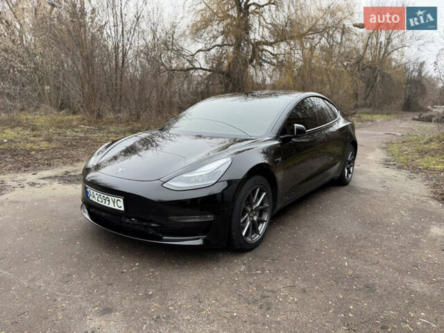 Черный Тесла Модель 3, объемом двигателя 0 л и пробегом 170 тыс. км за 18000 $, фото 1 на Automoto.ua